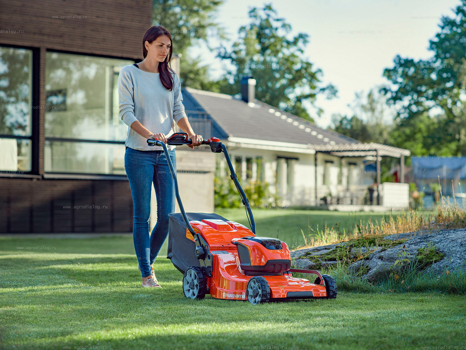 Аккумуляторная газонокосилка Husqvarna LC 353iV 9679798-01