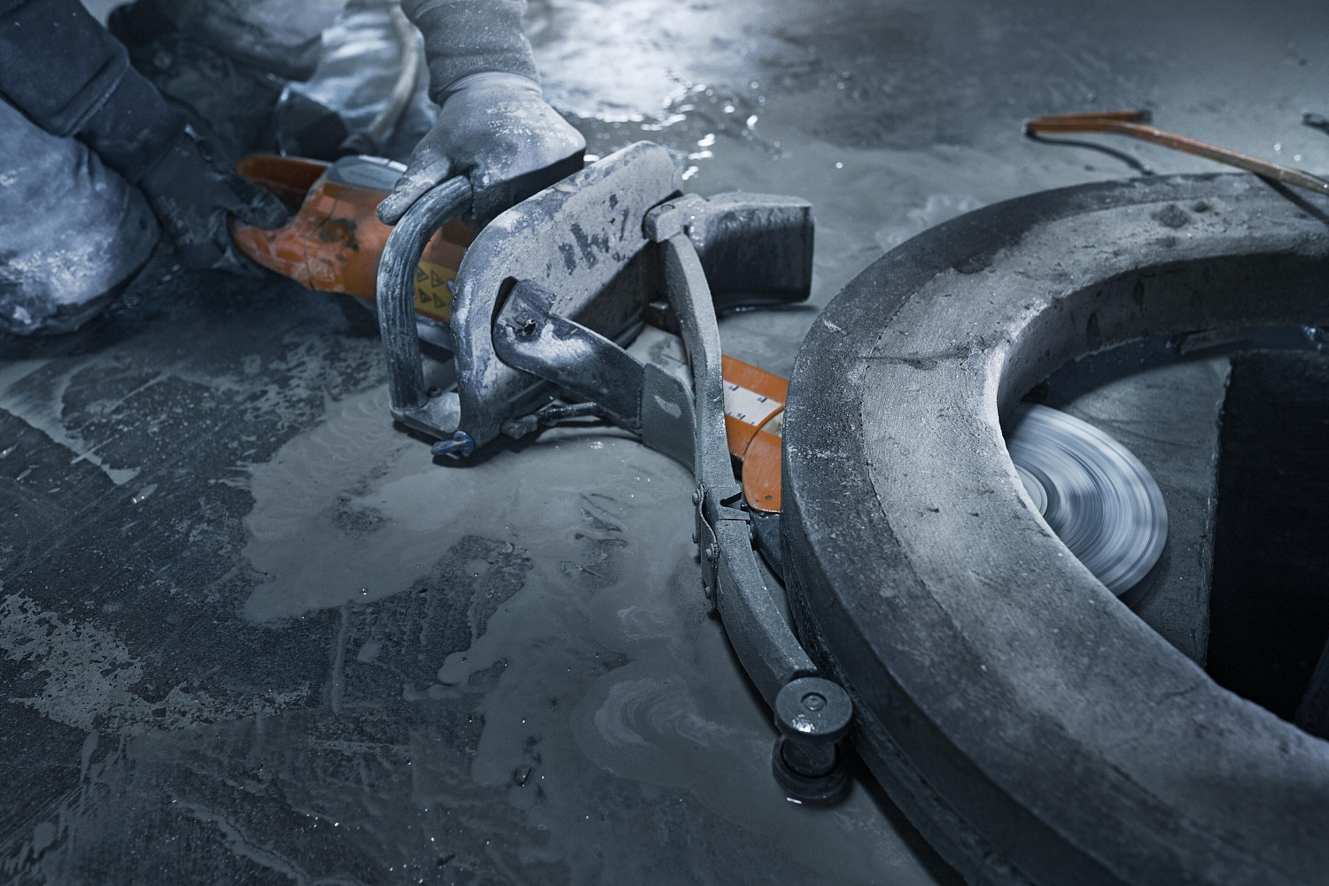 Электрический резчик Husqvarna K 4000 CUT-N-BREAK 9670797-01