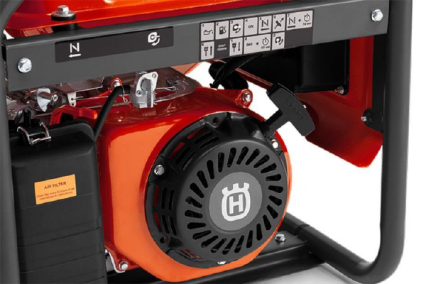 Бензиновый генератор Husqvarna G 1300 P 9676649-02